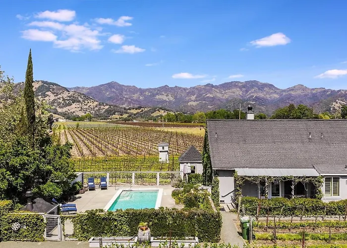 Villa In French Chateau Estate In Napa Valley